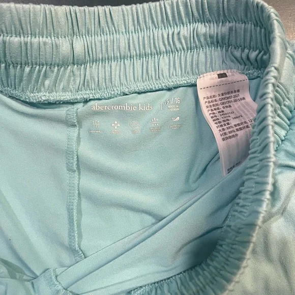 Abercrombie Kids Light Blue Flowy Shorts (092) - Picture 5 of 5